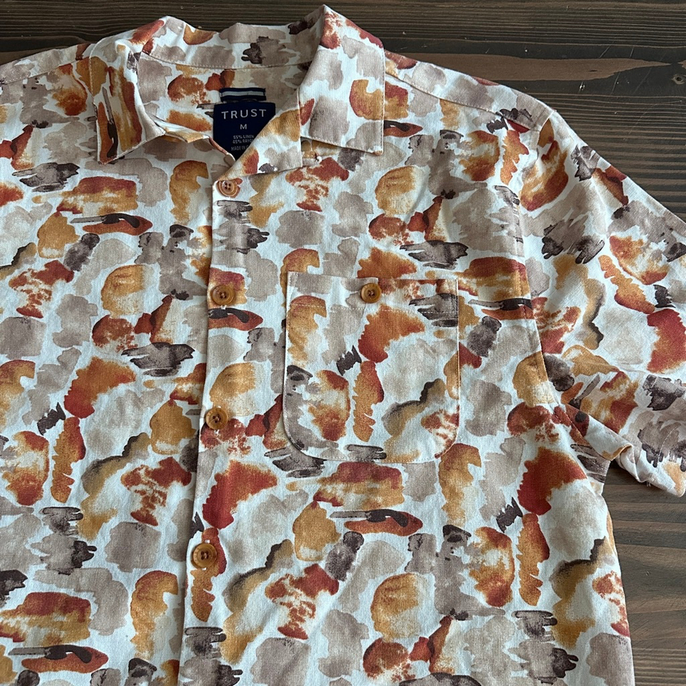 TRUST Men's M Beige Brown Abstract Print Short Sleeve Casual Button Down Shirt